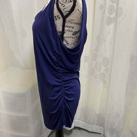 Women's Navy Blue Sleeveless Top - Picture 2 of 4